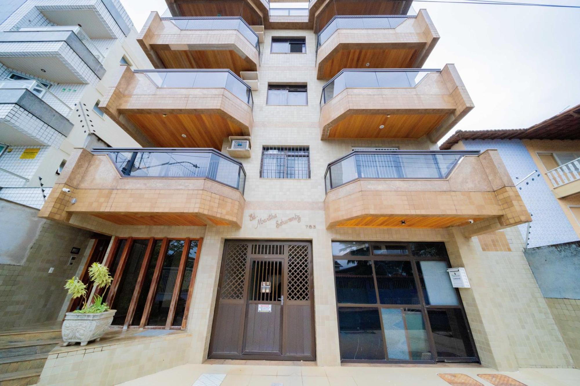 Edificio Martha Schwantz Apartment Гуарапари Екстериор снимка