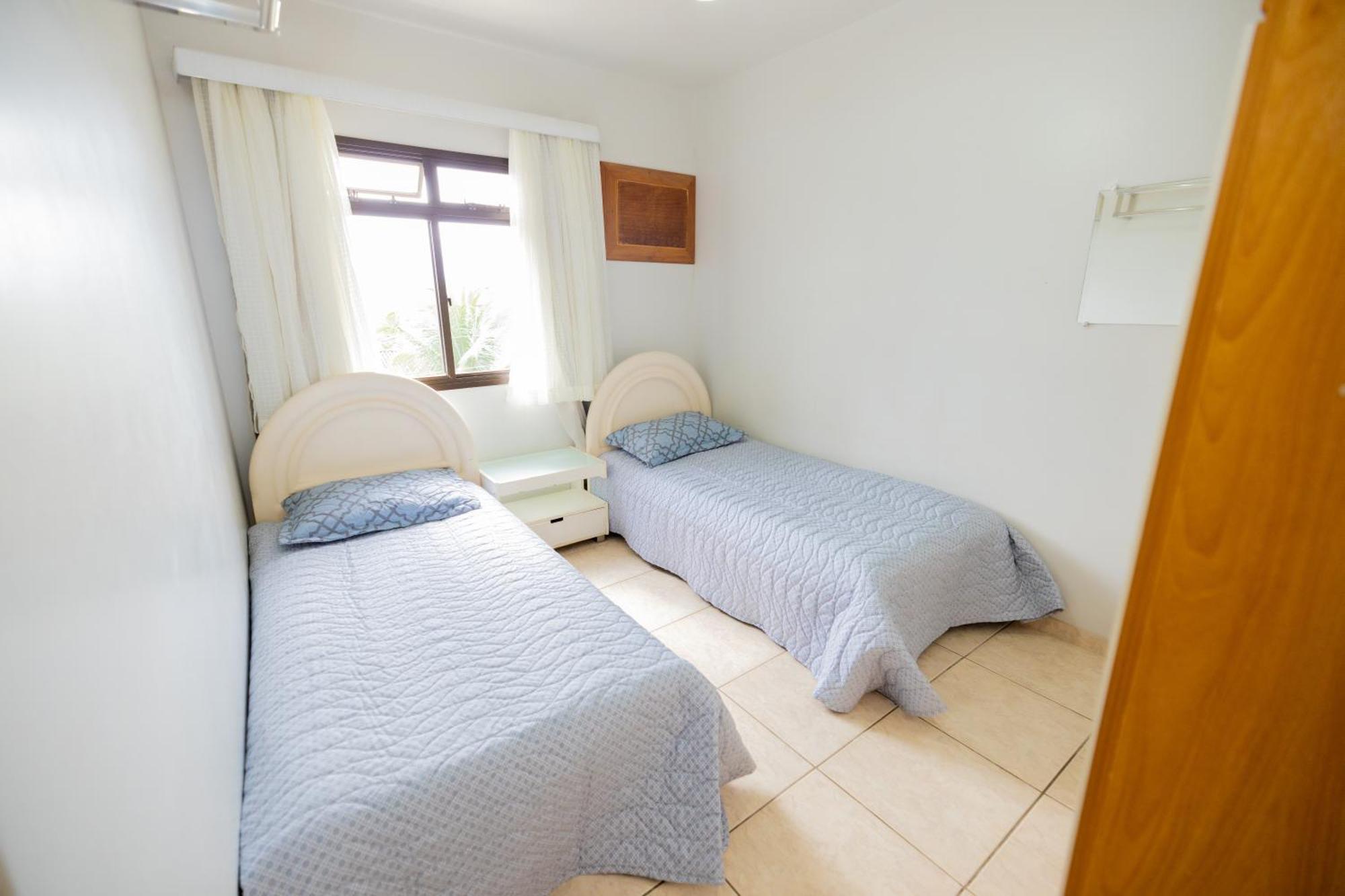 Edificio Martha Schwantz Apartment Гуарапари Екстериор снимка