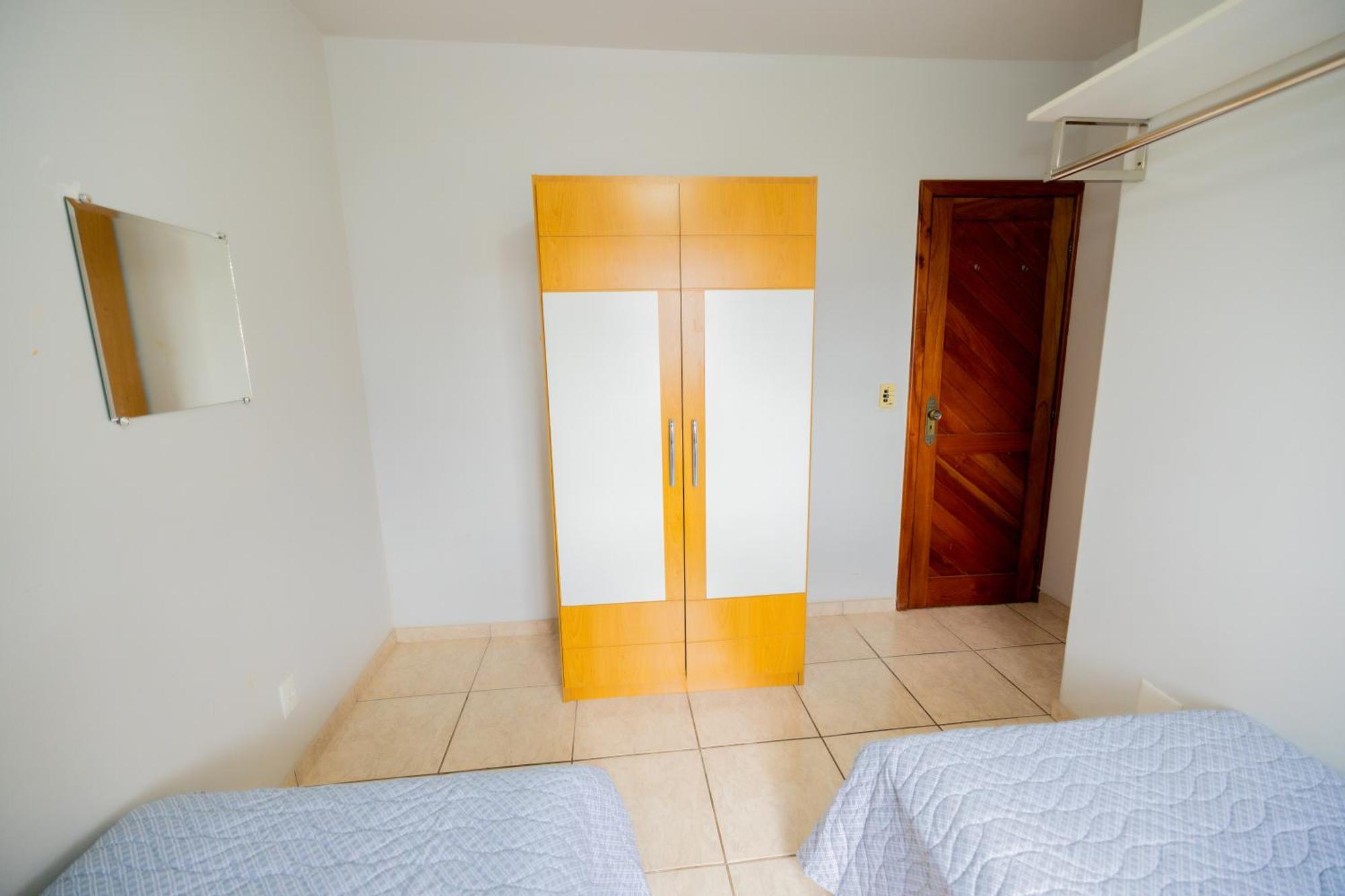 Edificio Martha Schwantz Apartment Гуарапари Екстериор снимка